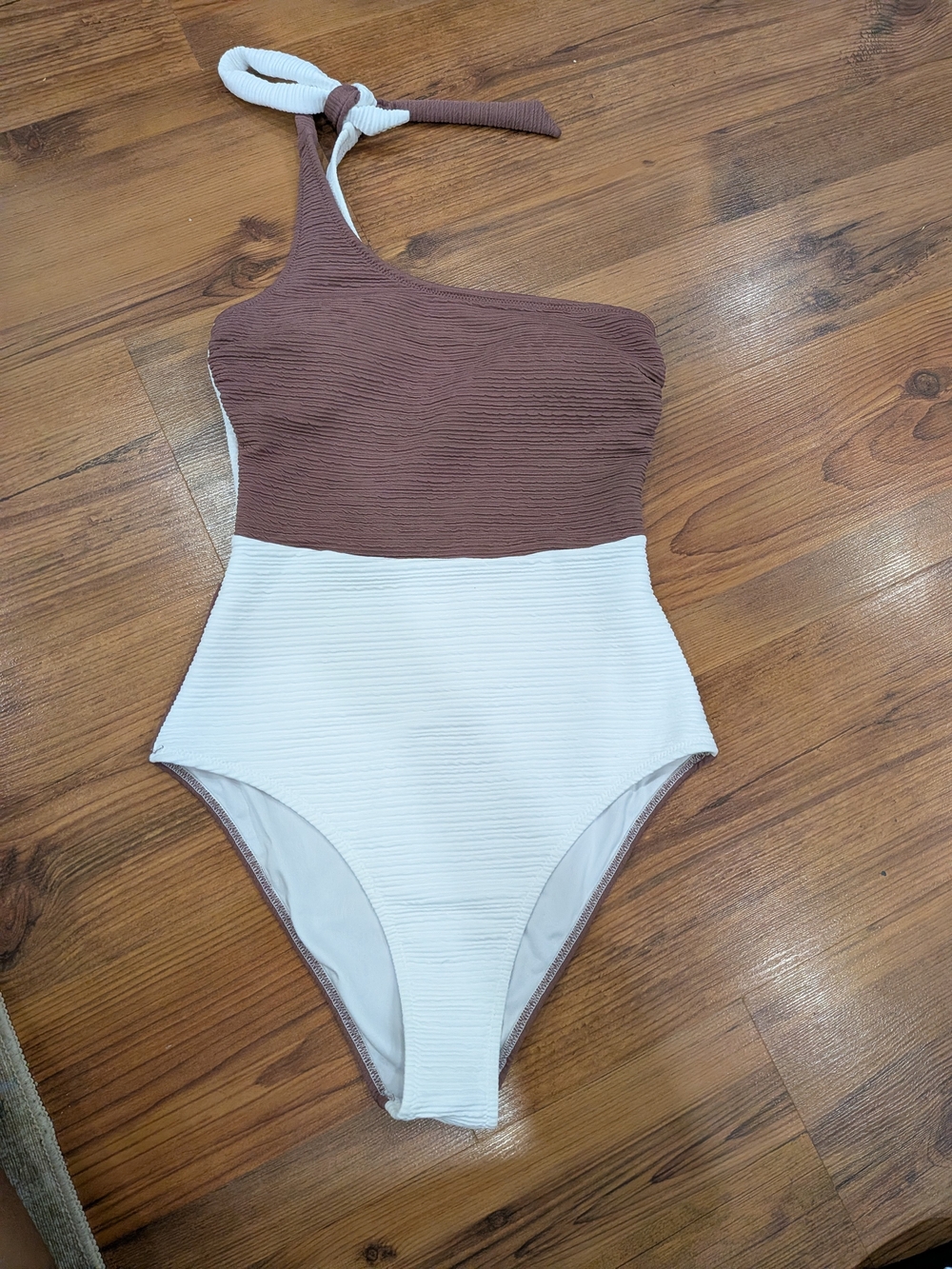 NWOT Cupshe Brown and White One-Shoulder Ribbed Swim Bodysuit